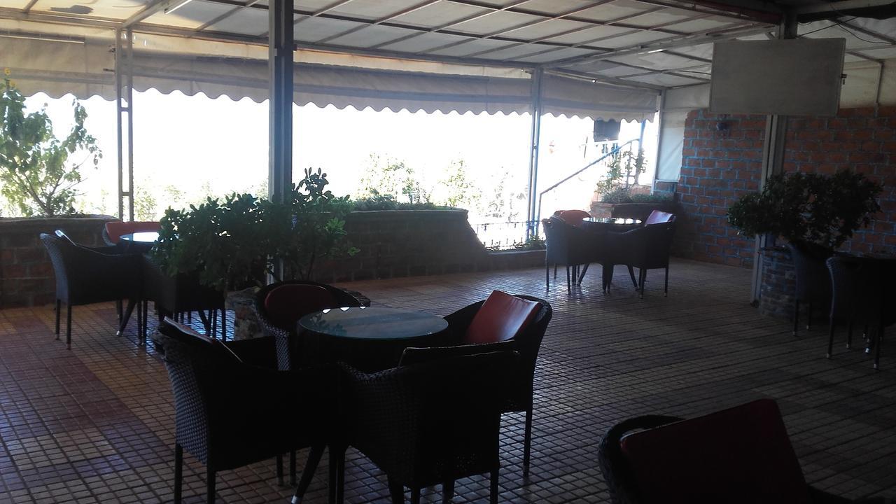 Touraghine Hotel & Cafe Шефшауэн Экстерьер фото